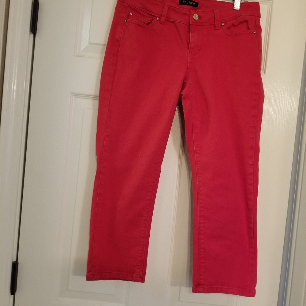 Cropped red denim pants